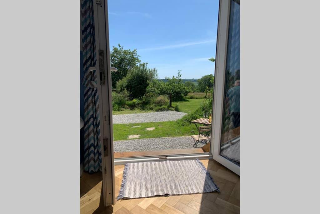 Apple Tree Hut Apartment Tenby Bagian luar foto